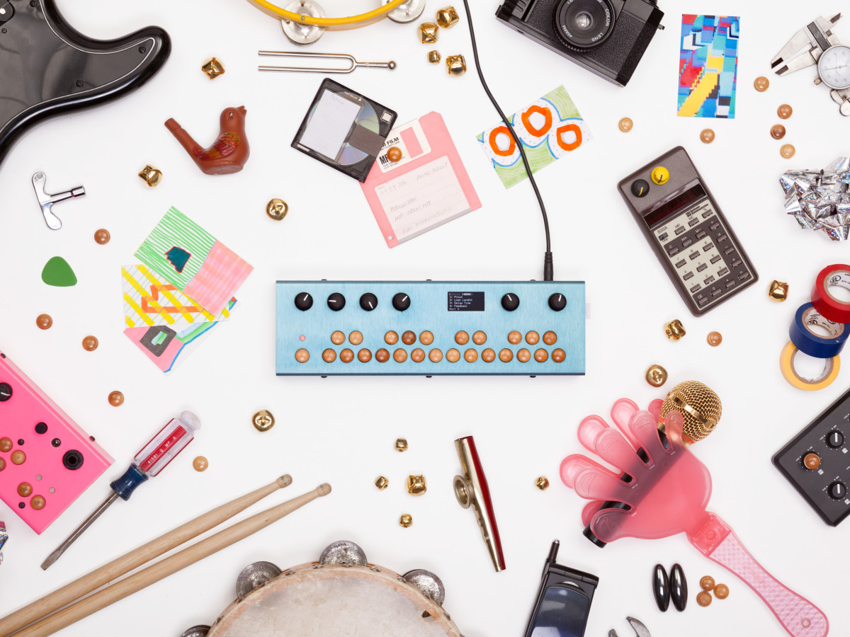 This tiny synthesizer is a coder’s dream
