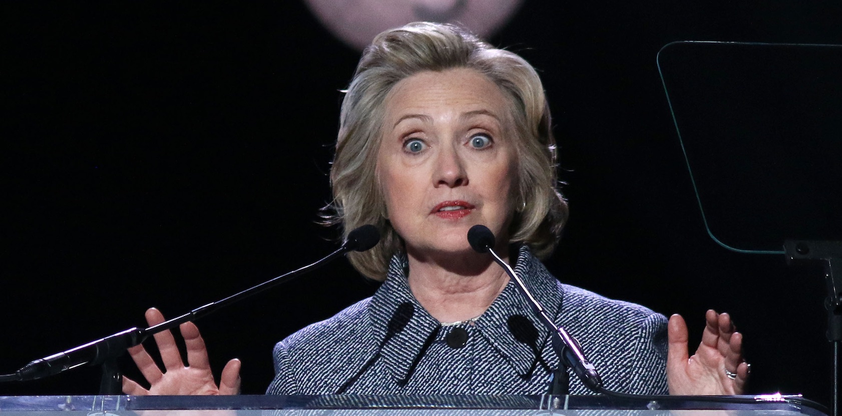 Hillary Clinton is (・_・ヾ by emoji