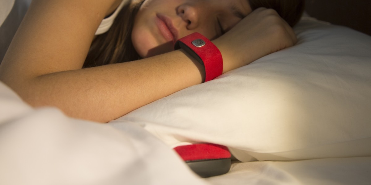 Pillow Talk connects distant lovers as they drift to sleep