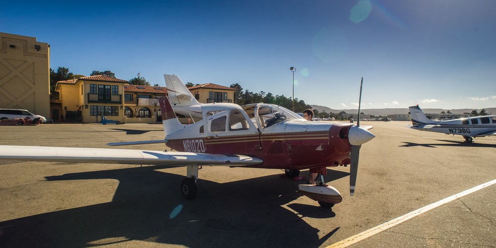 US court grounds ridesharing services for private flights