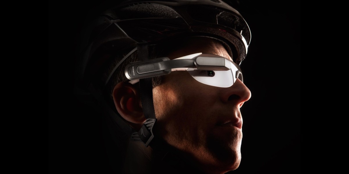 Garmin’s $399 headset for cyclists brings rear view and notifications into your line of sight