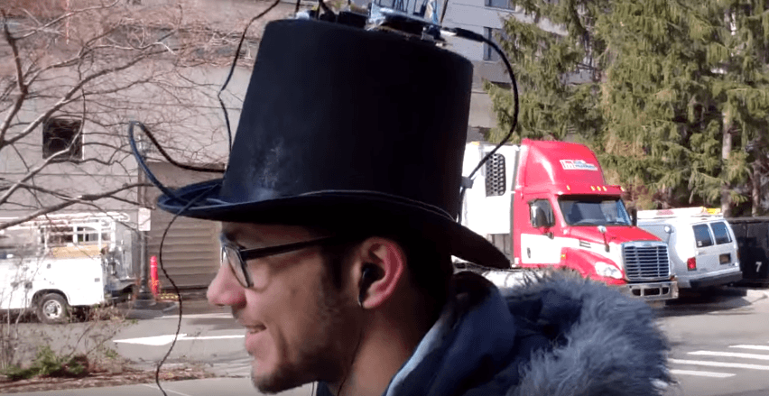 This GPS-enabled top hat is the eccentric way to navigate
