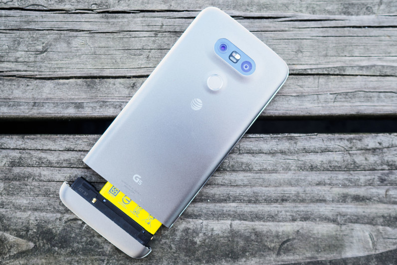 Maybe the LG V20 won’t be so modular after all