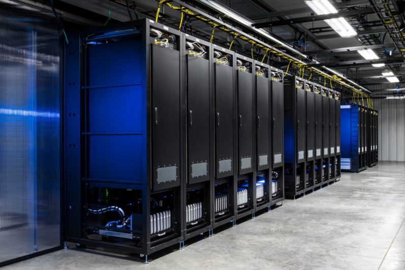 This Facebook datacenter lab makes sure it runs perfectly on every device, every time