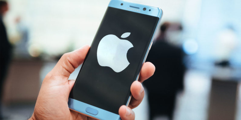 Report: Apple to have three 2017 iPhones, and the best will have a curved screen