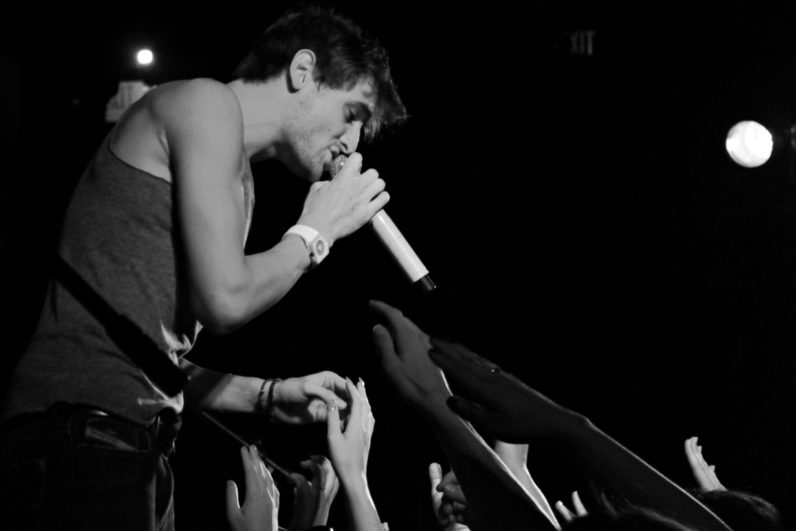 Fanbassador lets you crowdfund shows from your favorite bands