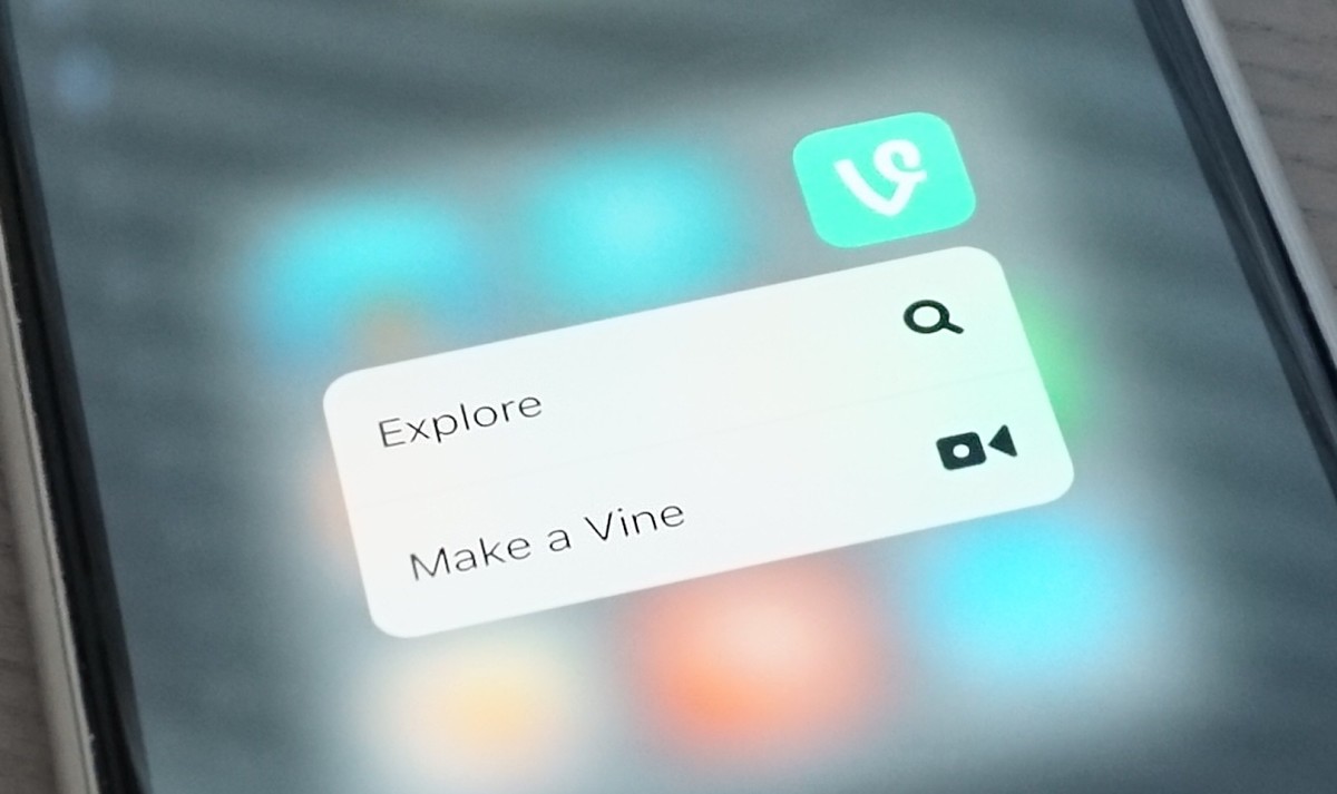 Twitter pays homage to Vine by looping all videos under 6.5 seconds