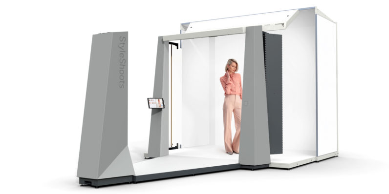This robotic camera system can replace an entire fashion photography studio