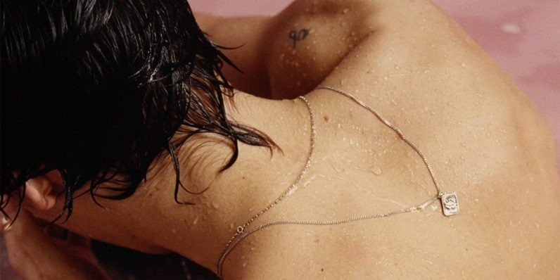 Harry Styles fans are trying to hack the Billboard charts