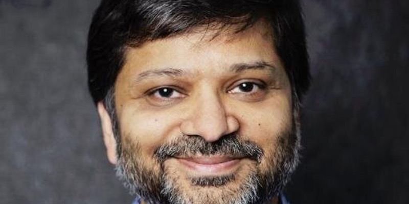 Dharmesh of HubSpot Talks About Taking Risks To Start a Business