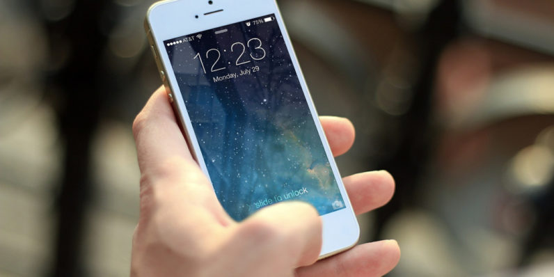 Apple tussles with India over national anti-spam app