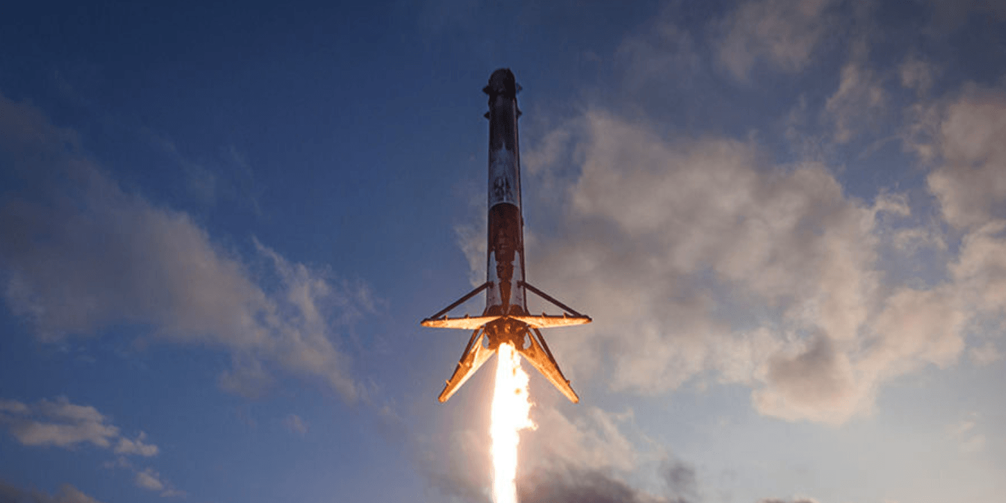 SpaceX's Interplanetary Spaceship and Rocket simulation is out of this world