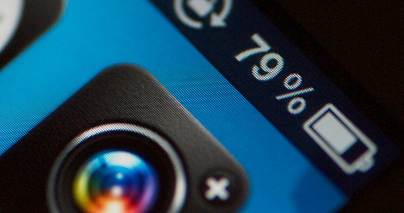 Apple will soon let you disable iPhone performance throttling when your battery starts aging