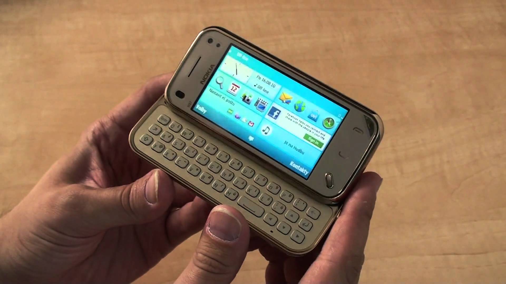 nokia with slide out keyboard