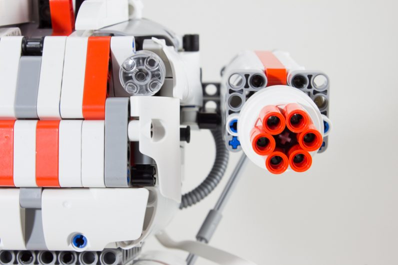 Review: Xiaomi's Mi Robot Builder is 978 pieces of educational fun