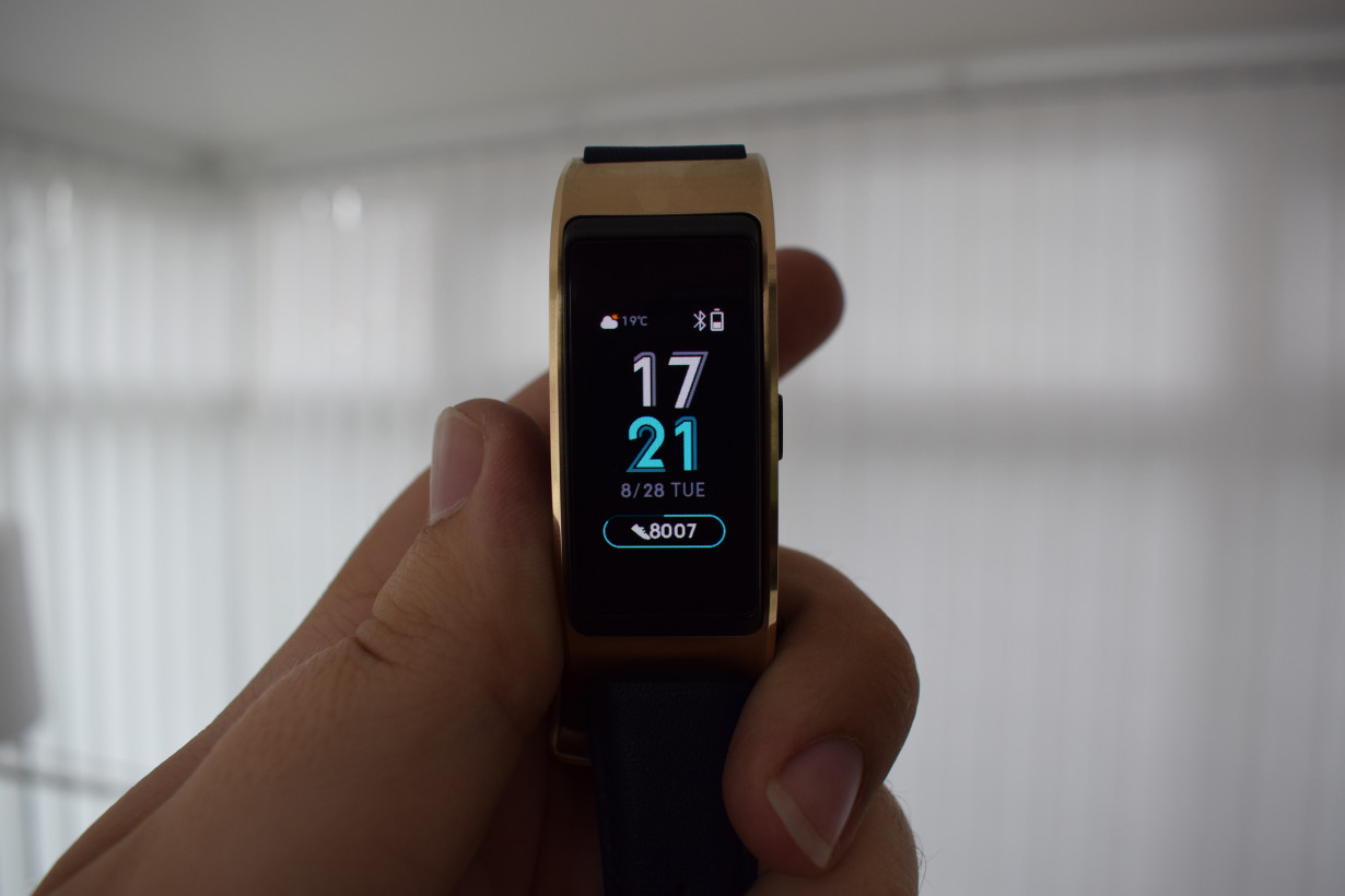 Talkband hot sale b5 review