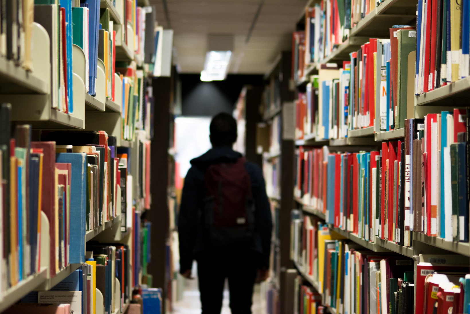 Why you should care about public computers disappearing from libraries