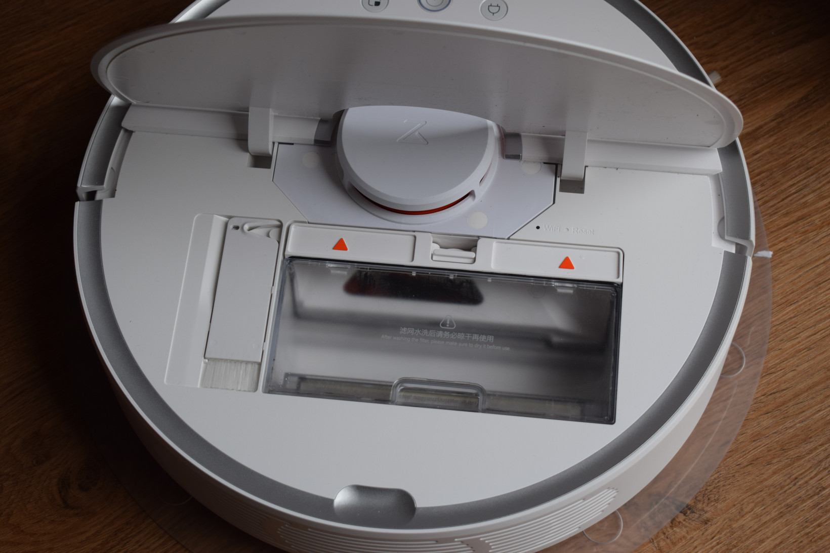 Review  The Roborock S5 robo vacuum is fast  powerful  and quiet ish  - 6