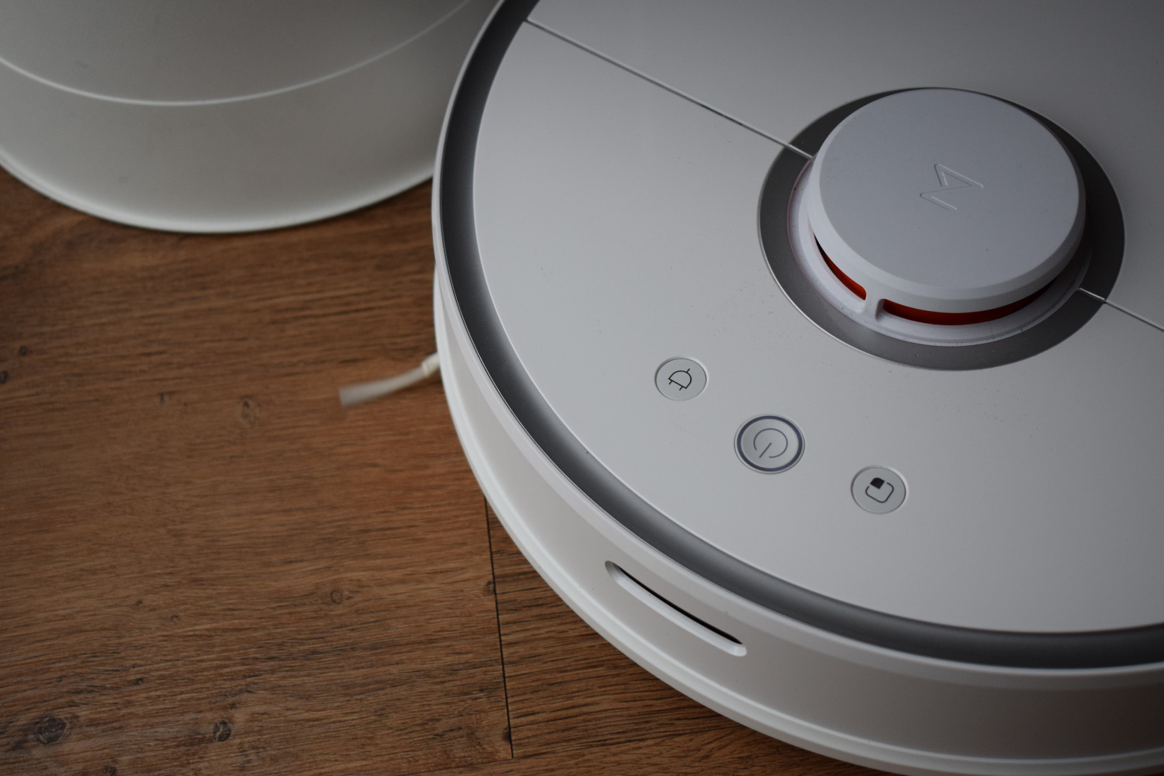 Review  The Roborock S5 robo vacuum is fast  powerful  and quiet ish  - 99