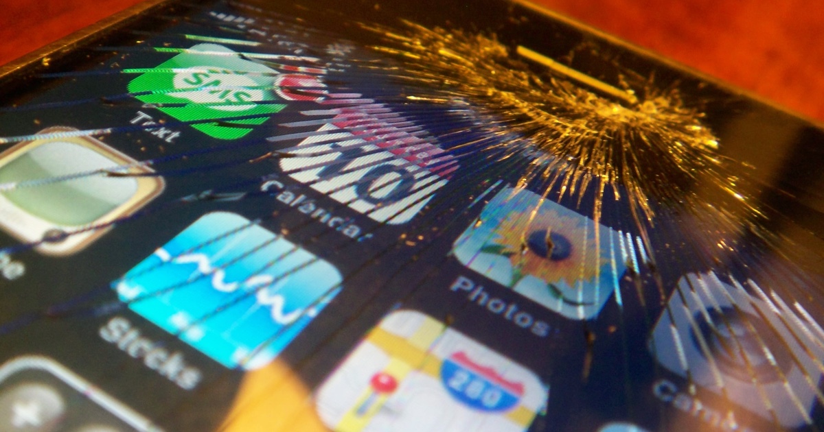 Apple will allow basic iPhone repairs from third-party shops