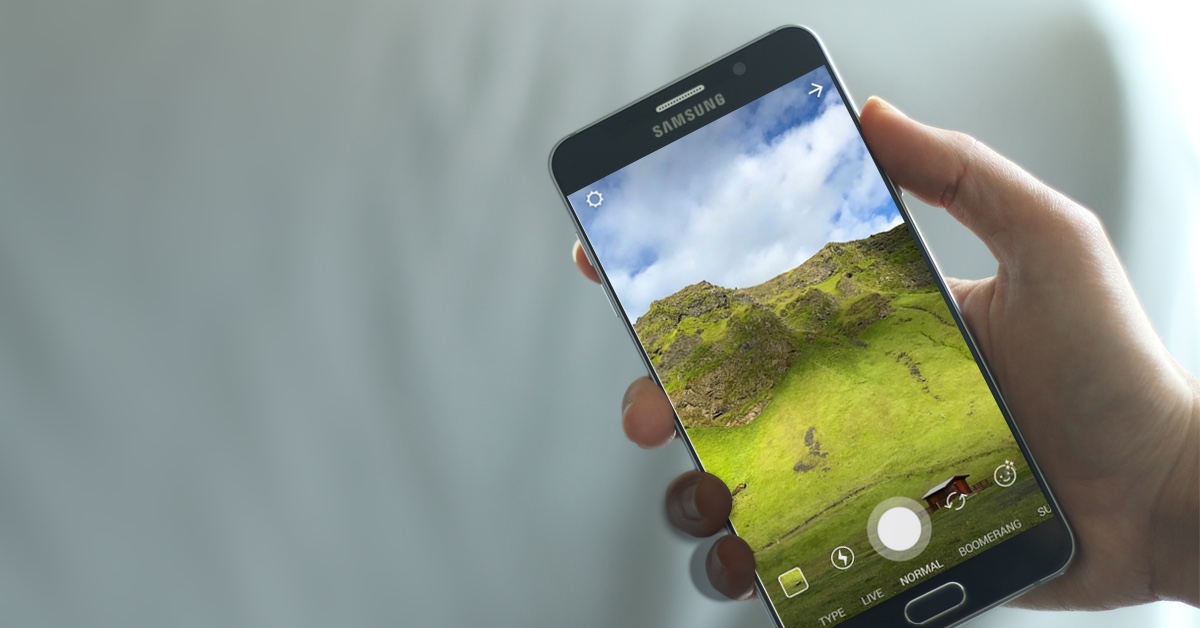 Instagram might soon let you post group stories