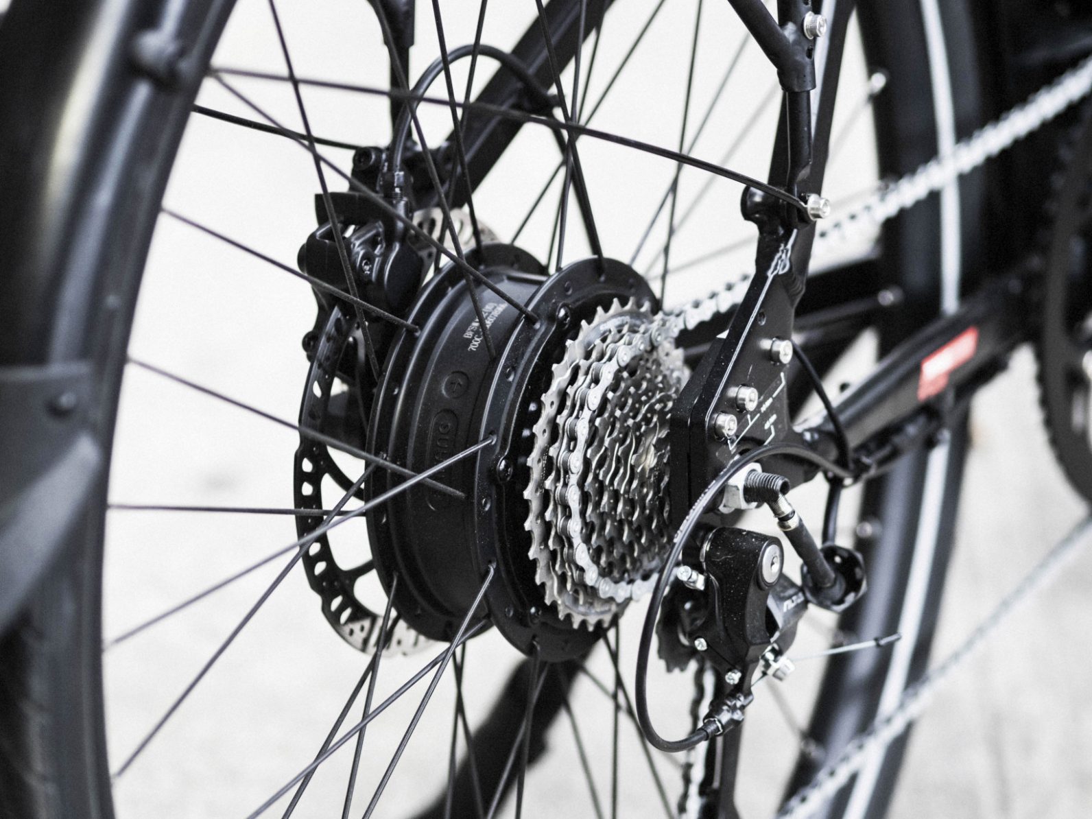 Hub motor vs middrive Which type of ebike is best for you?