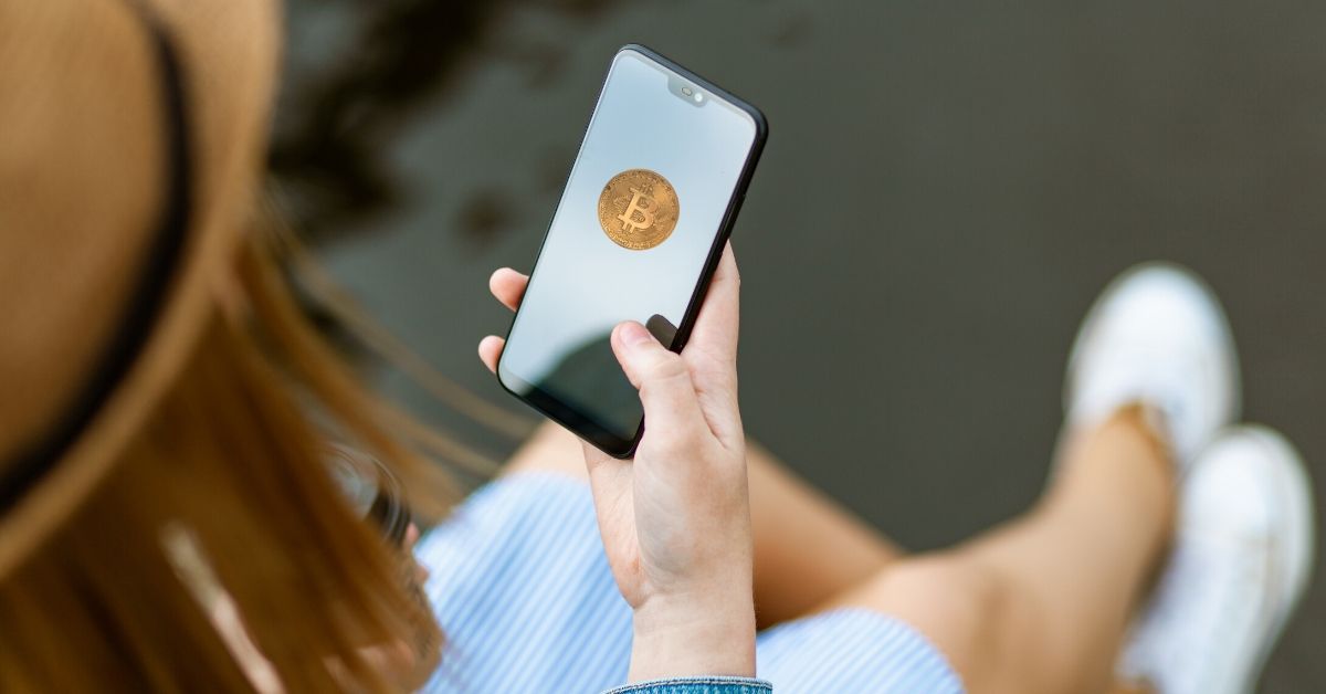 Cops nab fraudster by tracing phone number linked to Bitcoin purchases