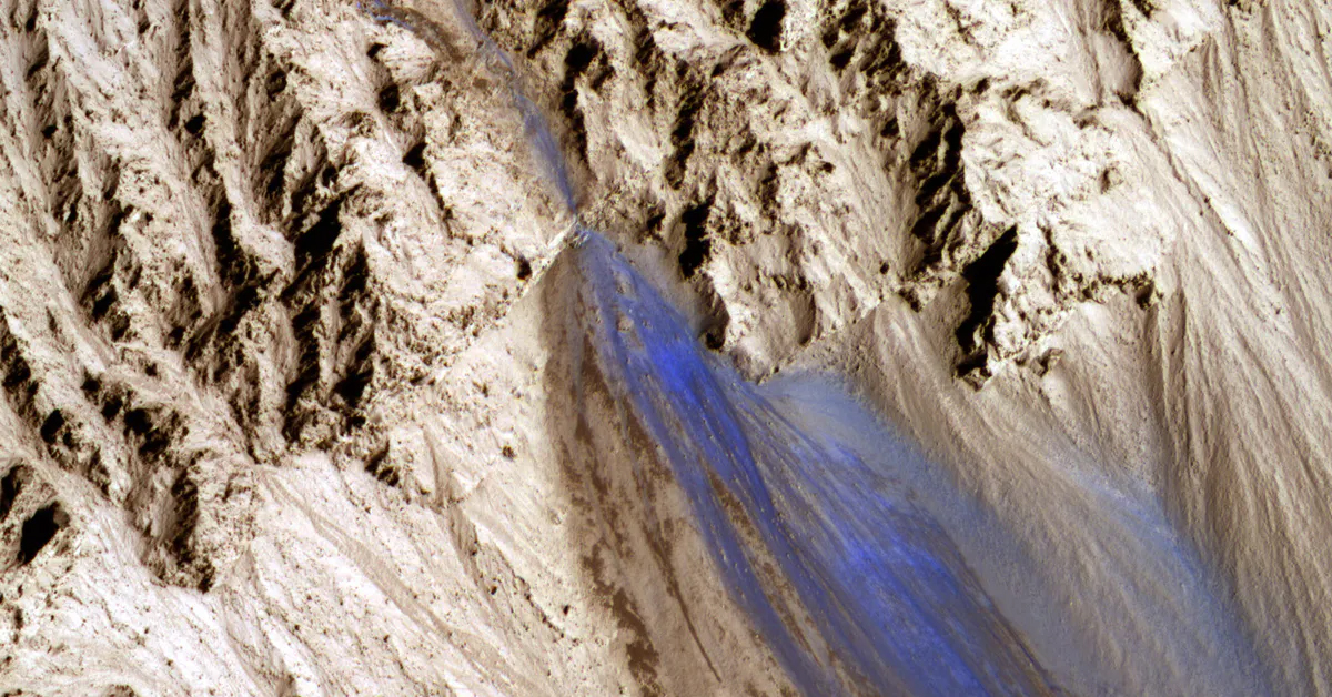 Mars’ landslides defy the laws of physics — now scientists might know why