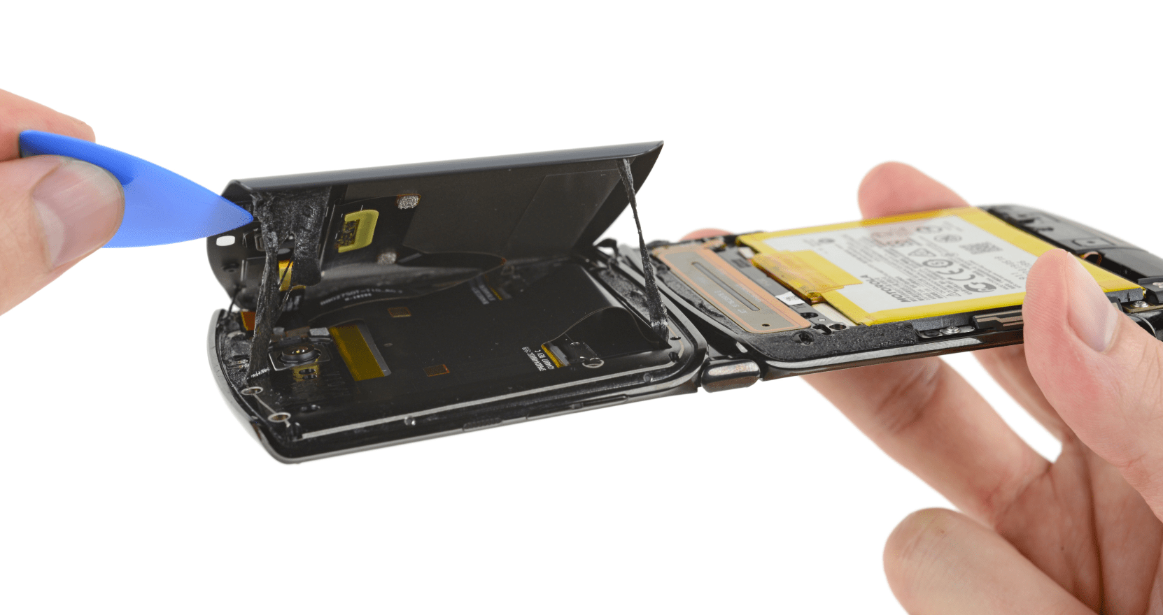 The new Moto Razr might be the hardest phone to repair ever