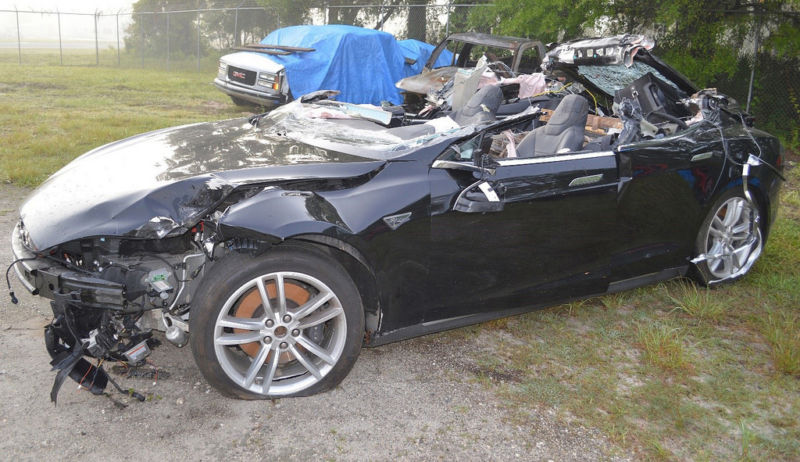 Tesla, Model S, crash, Autopilot