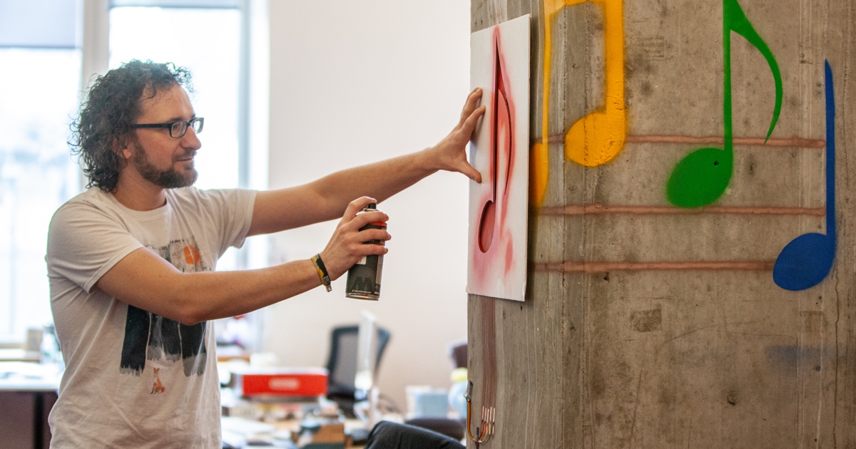 MIT’s sprayable sensor can turn your sofa armrest into a TV remote