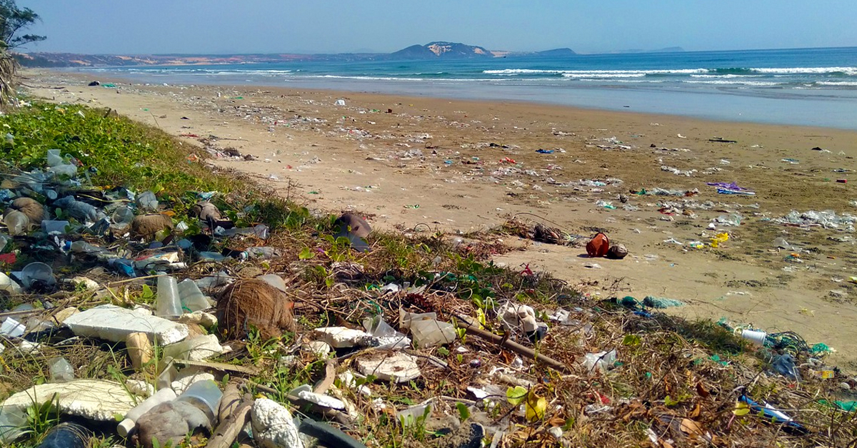 You can only see 1% of all microplastics dumped into the ocean