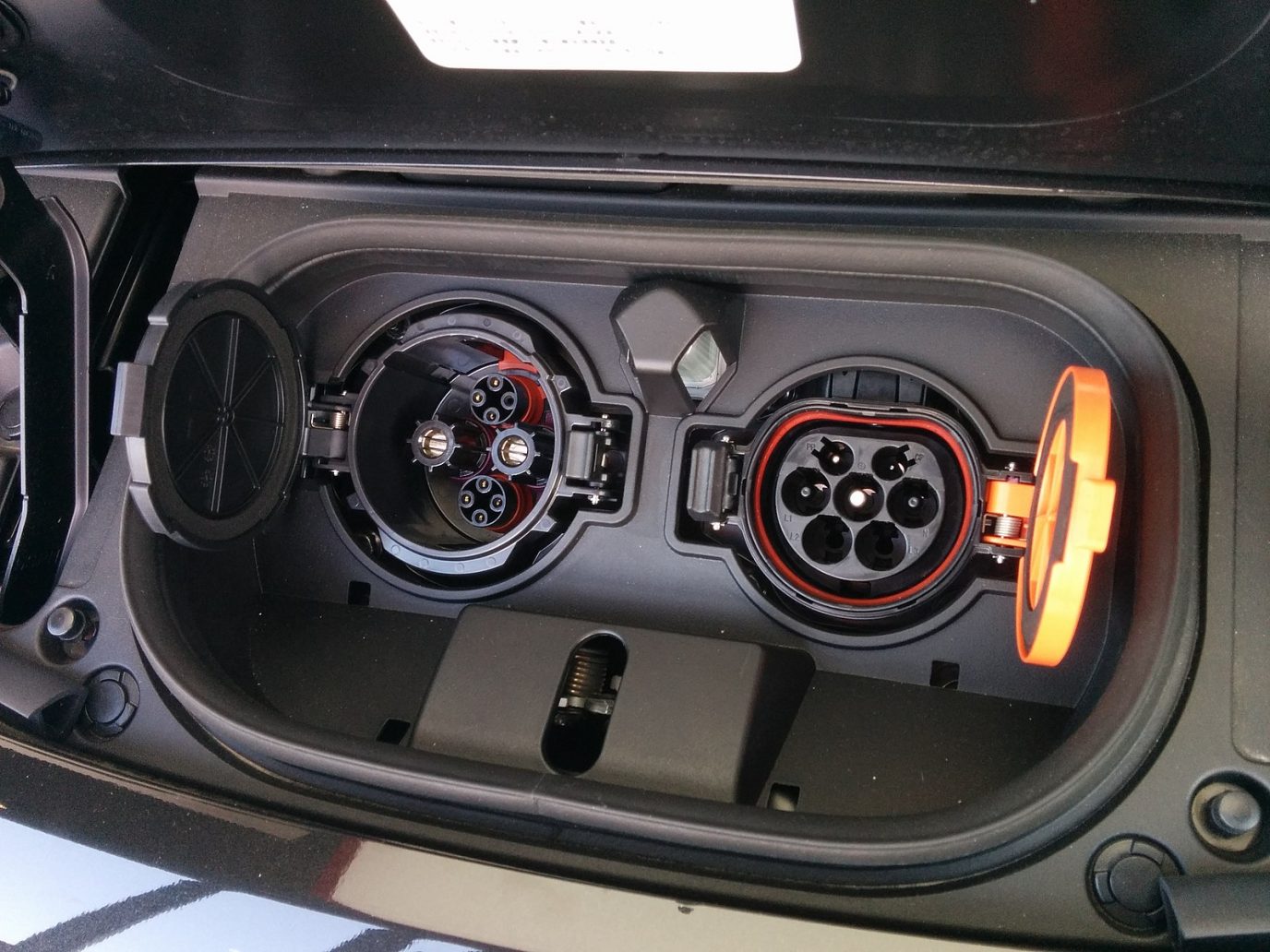 What is CHAdeMO? Let us explain