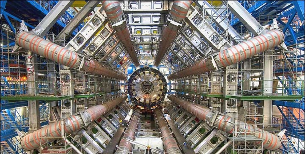 Dear NASA, please put a particle collider on the Moon