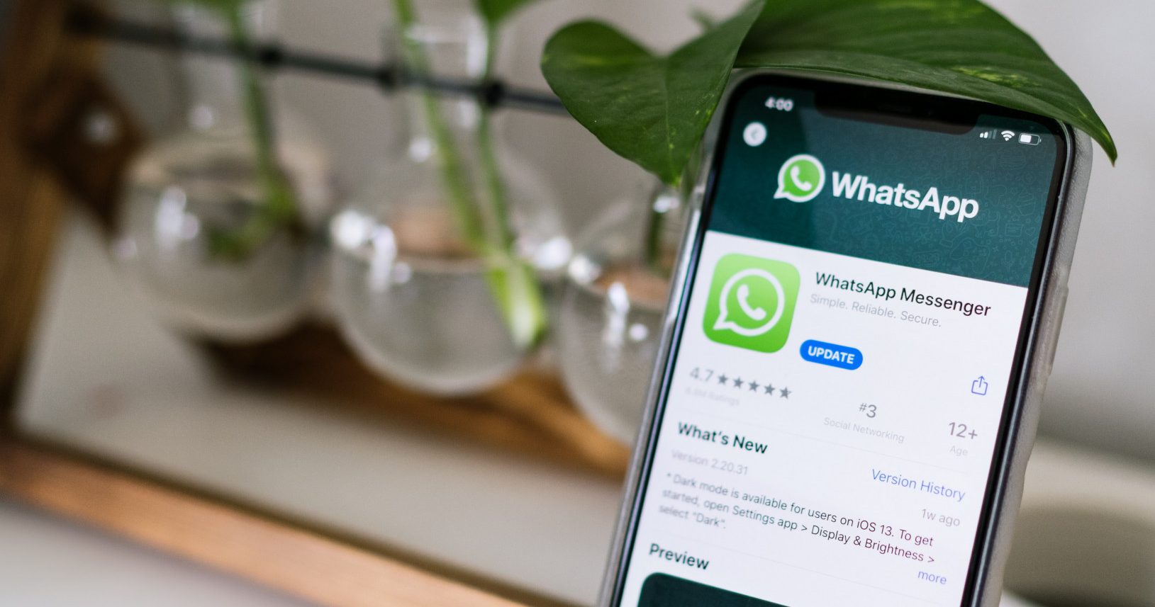 WhatsApp might finally sync your chats between iOS and Android