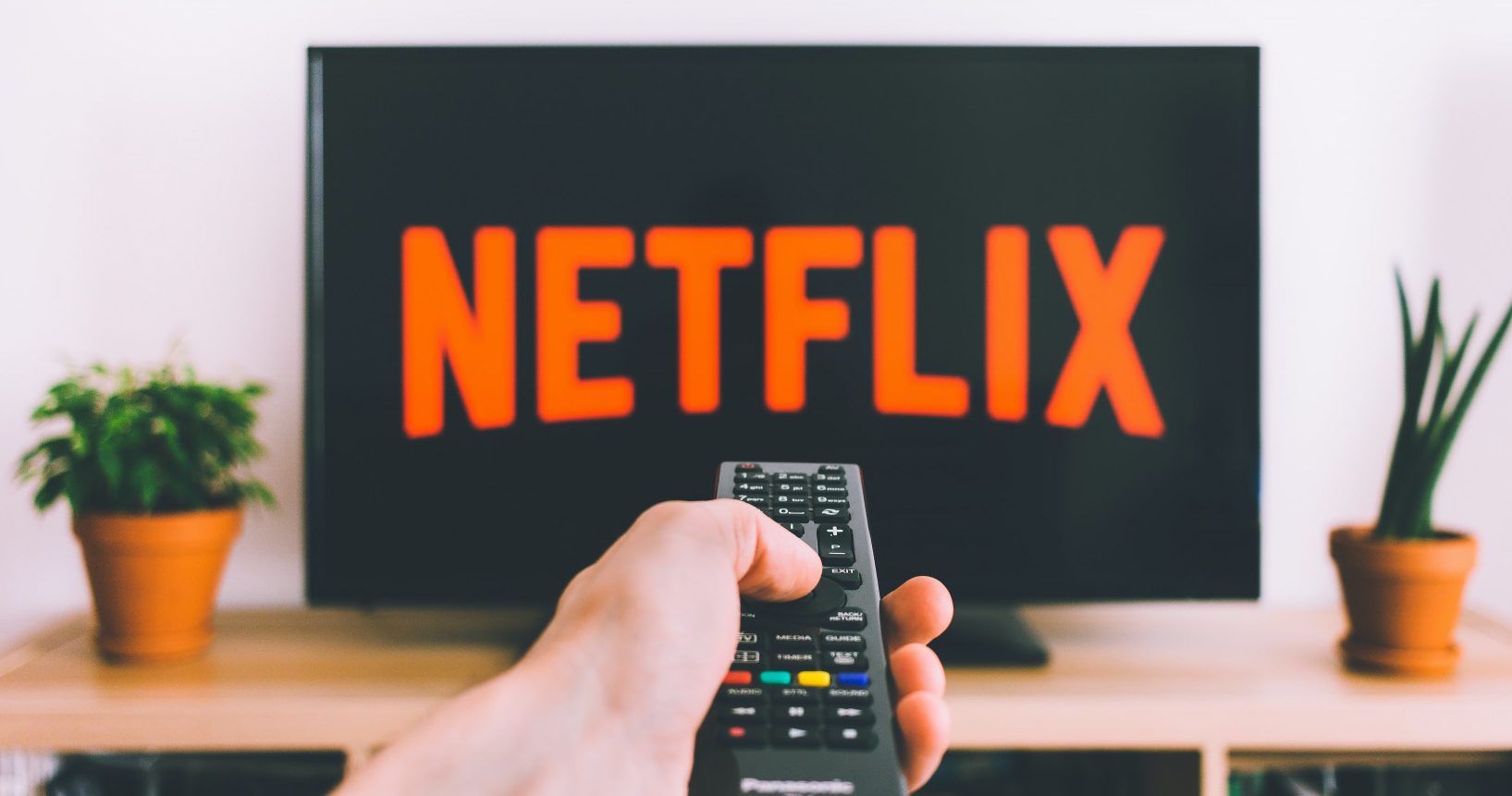 Netflix is testing a shuffle button so you don’t have to choose what to watch next
