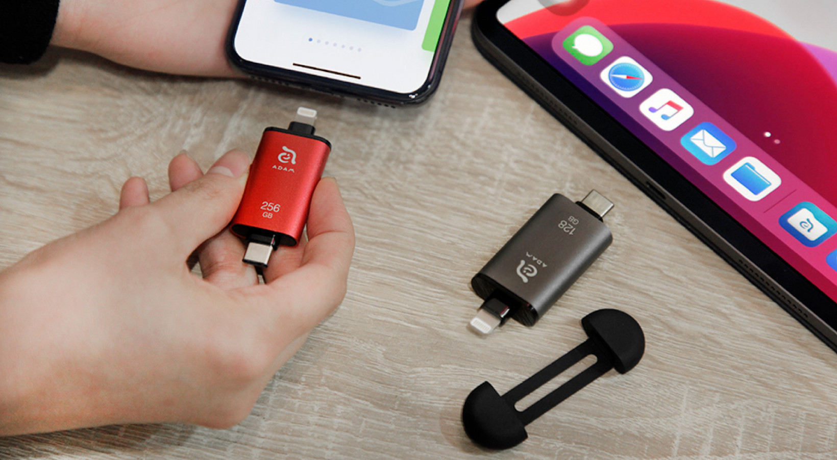 Get the most out of your Android and iPhone with these 10 accessories, now on sale