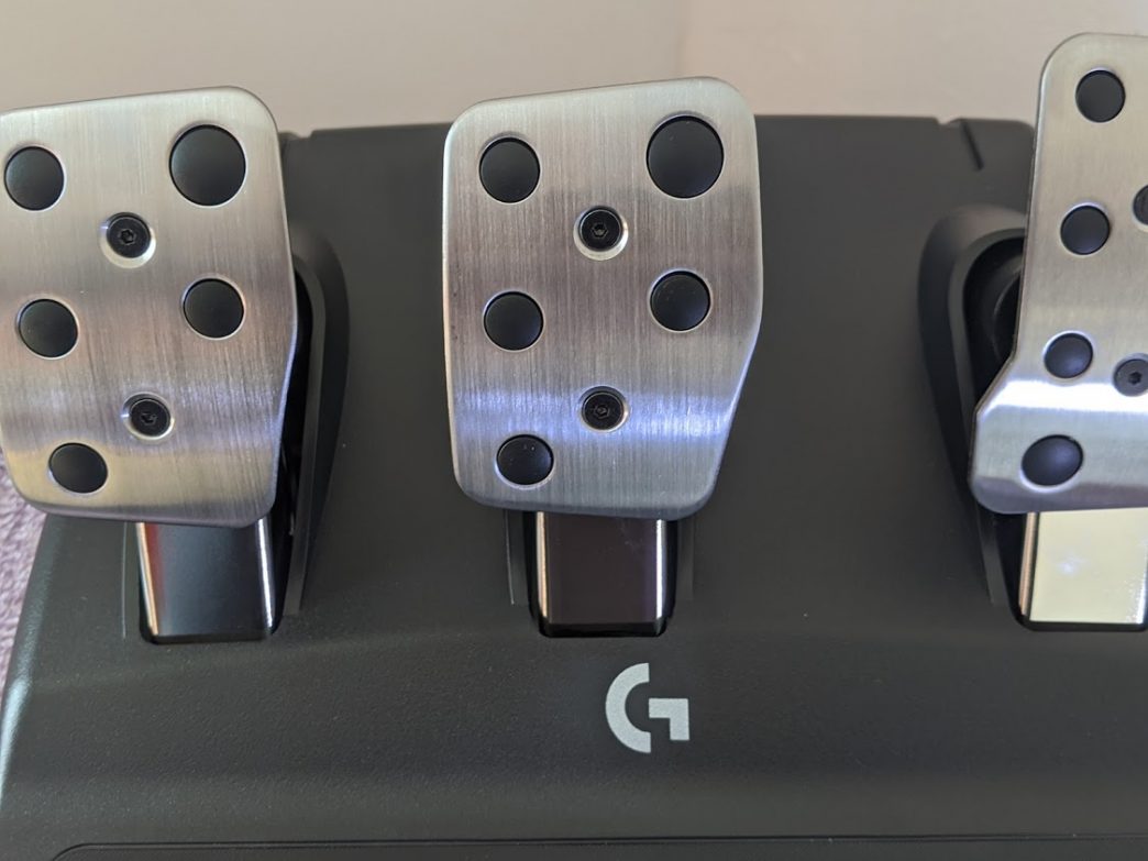 Review Logitech grabs the checkered flag with the G923 racing wheel