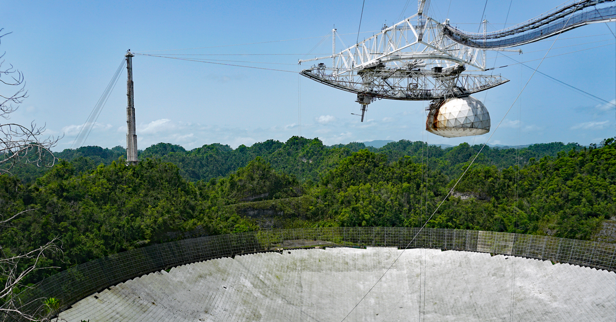 Iconic Arecibo telescope in Puerto Rico collapses before plans to demolish  - ABC News