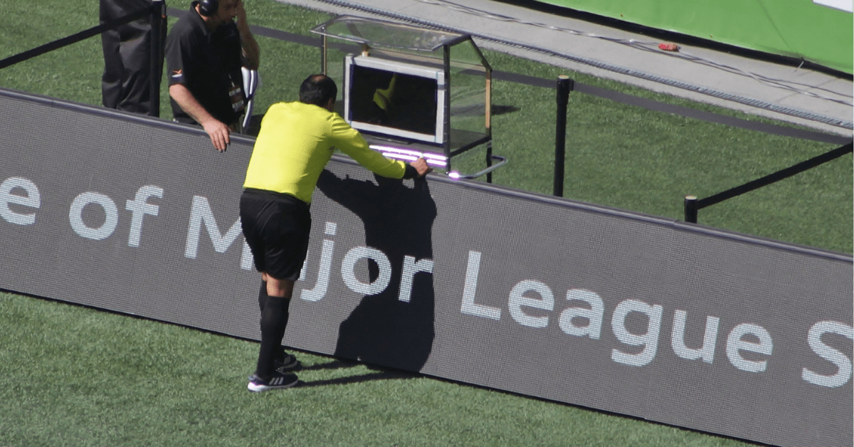 Twitter sentiment analysis suggests football fans would give video referees the red card