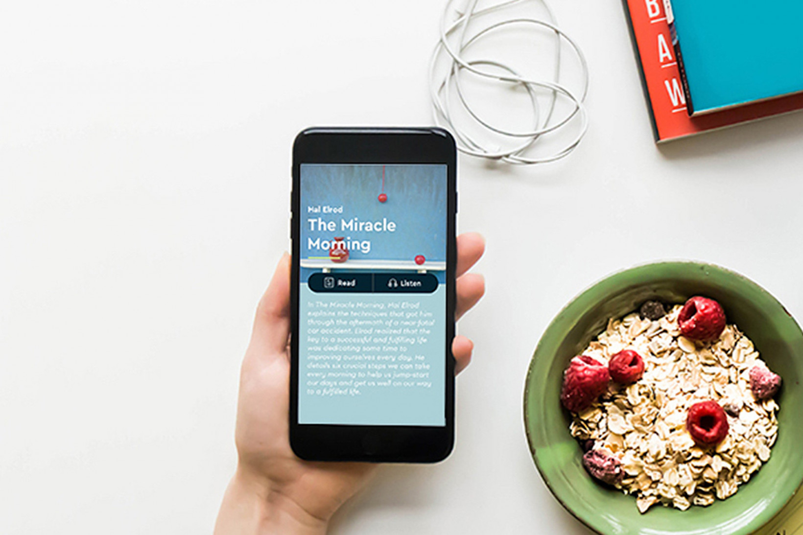 Blinkist not only summarizes a bestseller in 15 minutes. Now, they’re turning their magic on podcasts