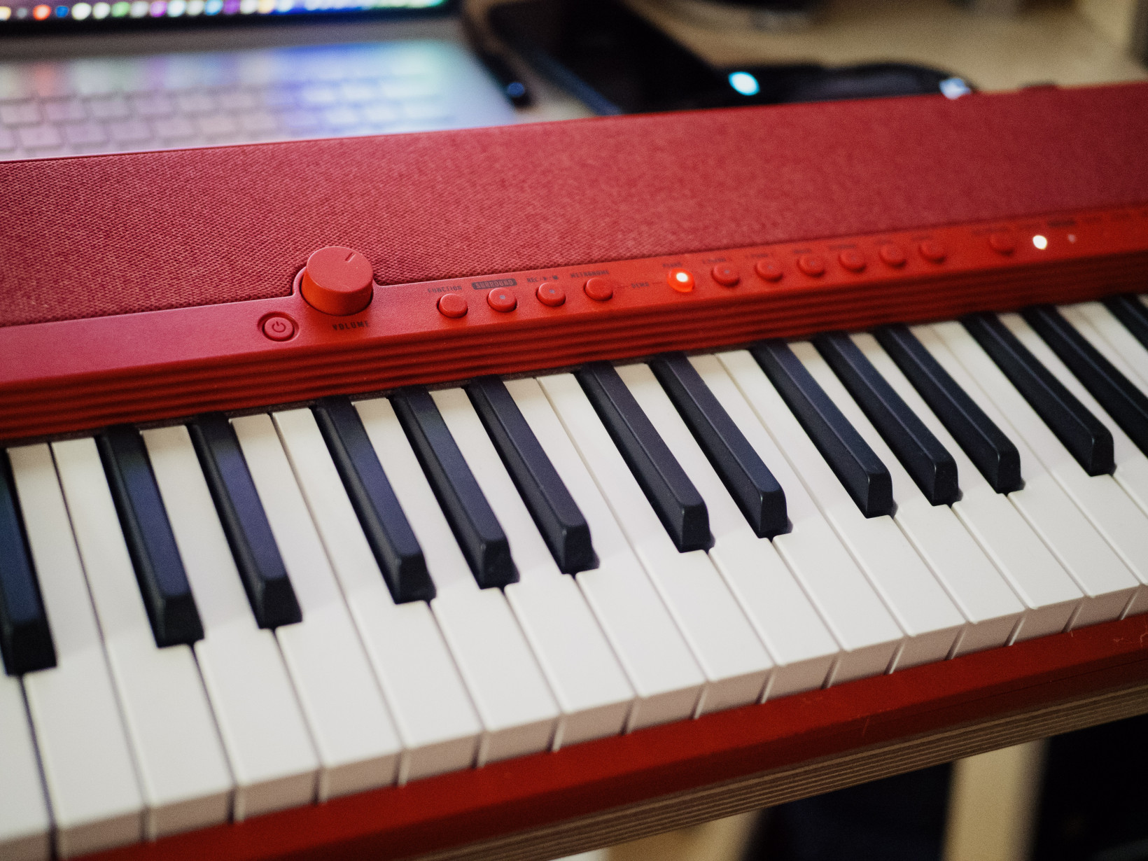 Casio Casiotone CT-S1 Digital Keyboard/Piano
