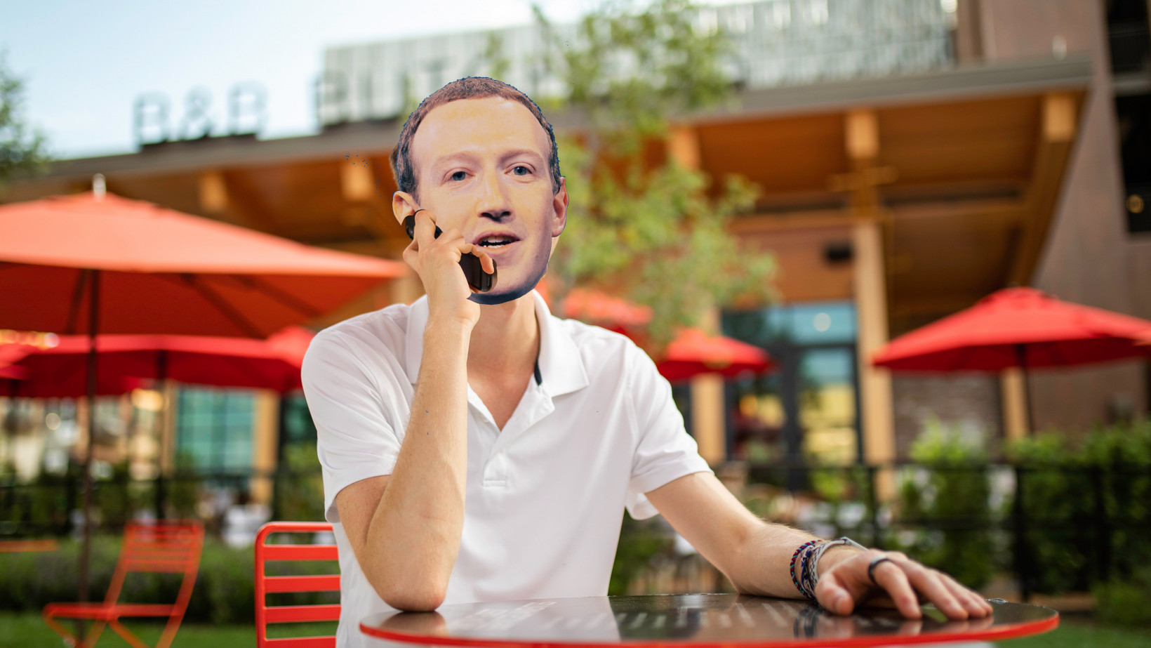 Facebook is bringing calling back to the main app