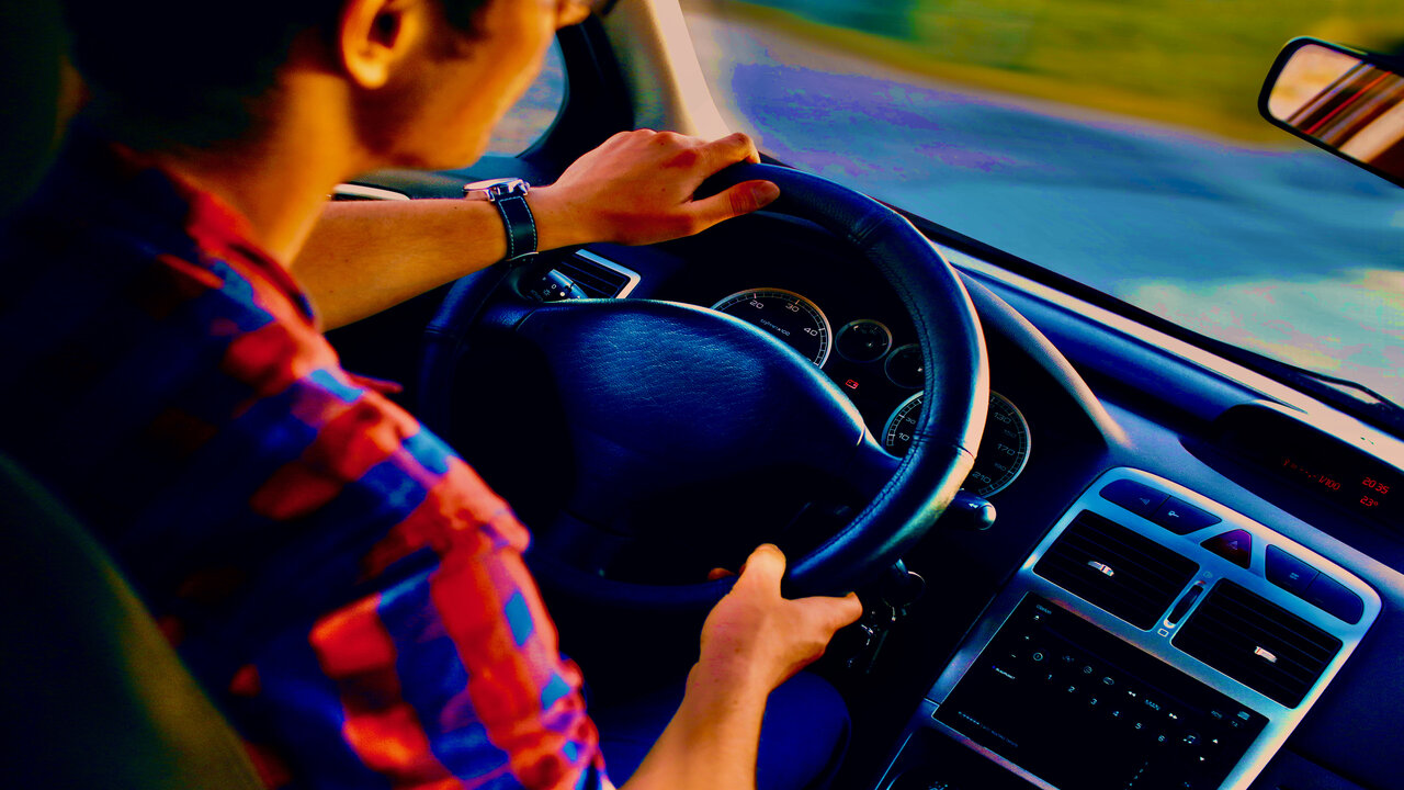 Lowering the age of a licence won’t solve the truck driver shortage