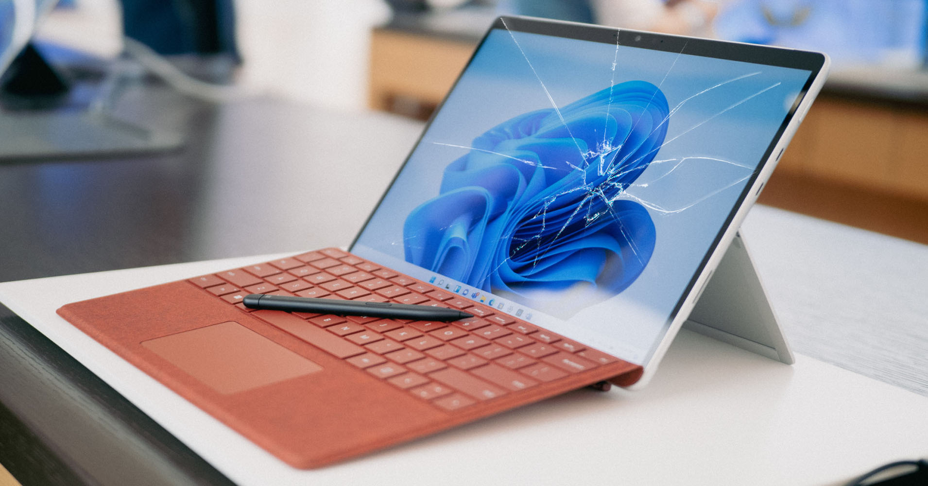 Following Apple, Microsoft made it easier to buy Surface repair tools