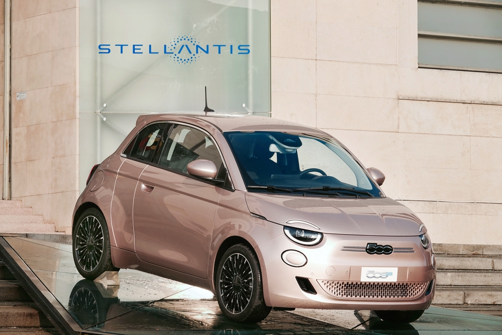 Stellantis inks €10B in deals to secure chip supply for EVs