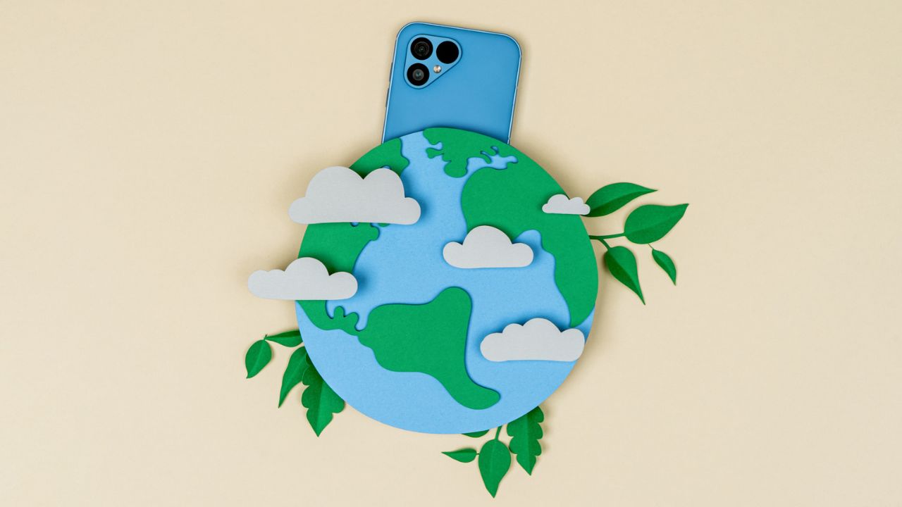 The Fairphone 5 revives the dream of a smartphone that lasts for 10 years