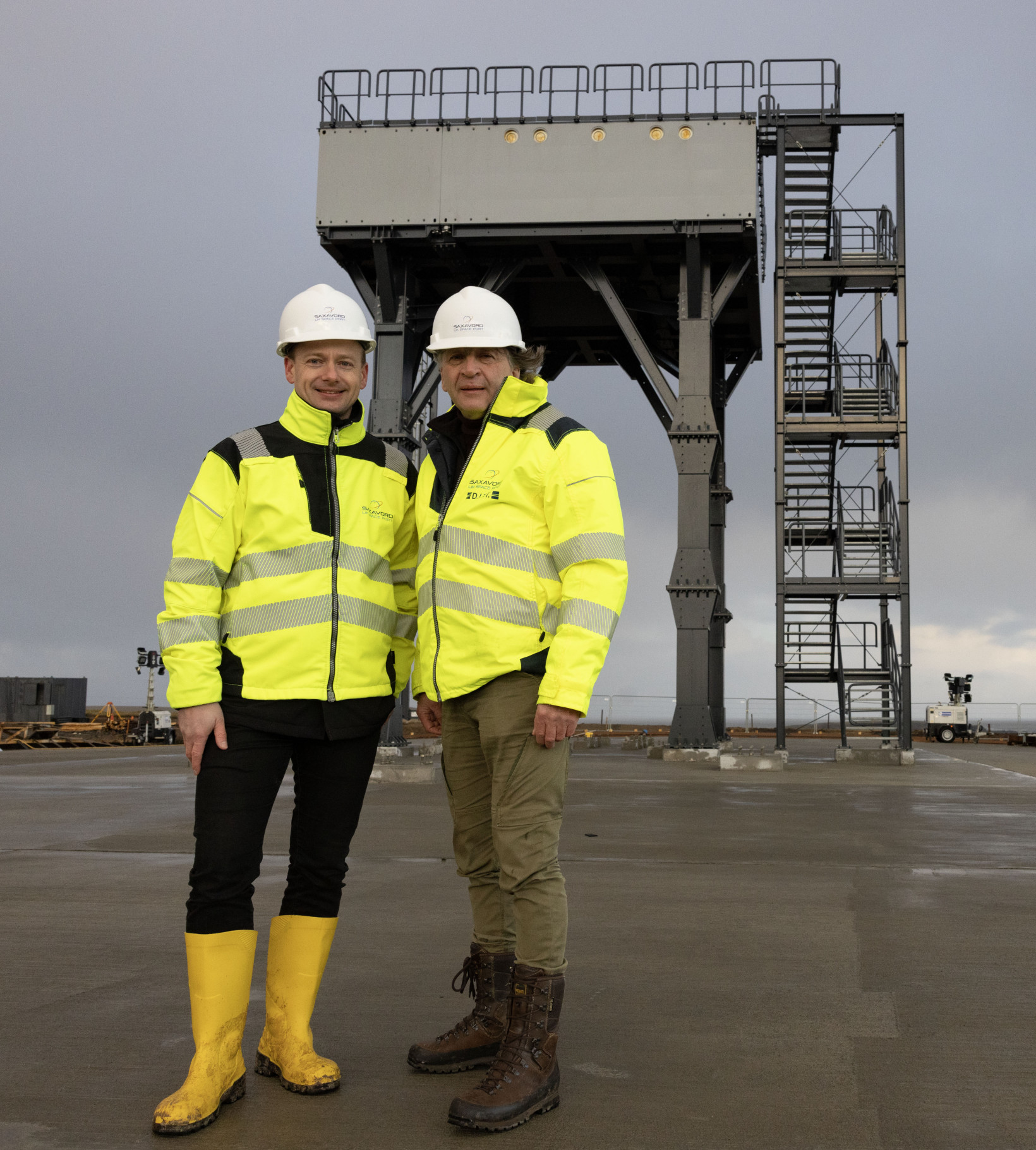 Jörn Spurmann, Chief Commercial Officer at RFA, and SaxaVord Spaceport CEO Frank Strang at the launch stool
