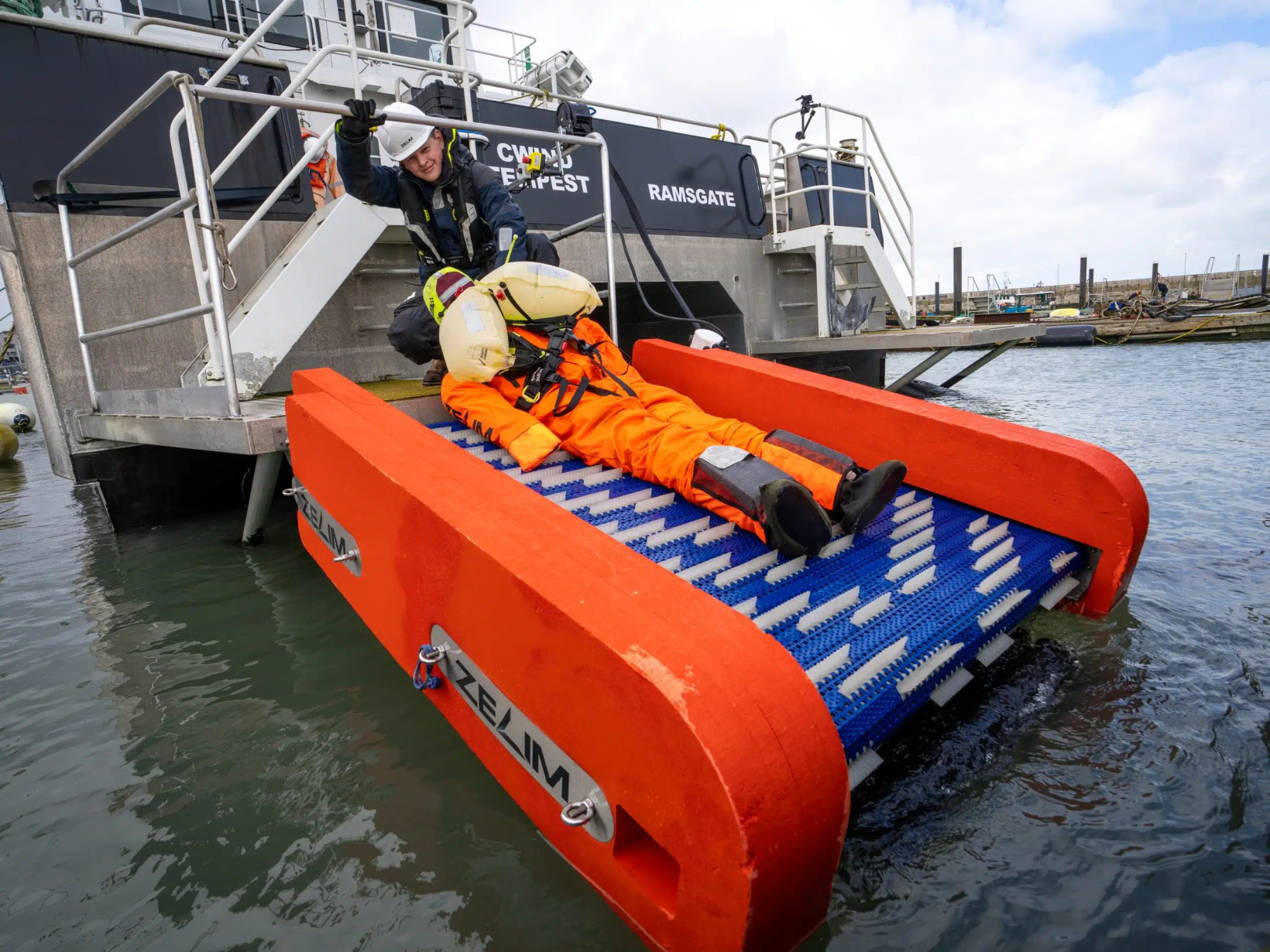the swift conveyer system for offshore search and rescue