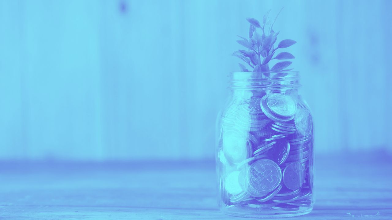 How can startups raise funds in this shitty economical climate? 3 investors share their insider tips Featured Image